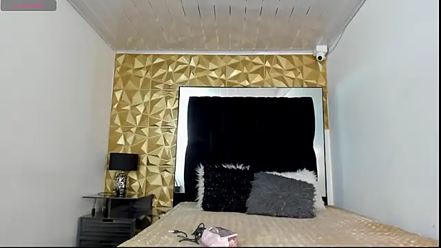 danaythamara1 online show from 03.10.25