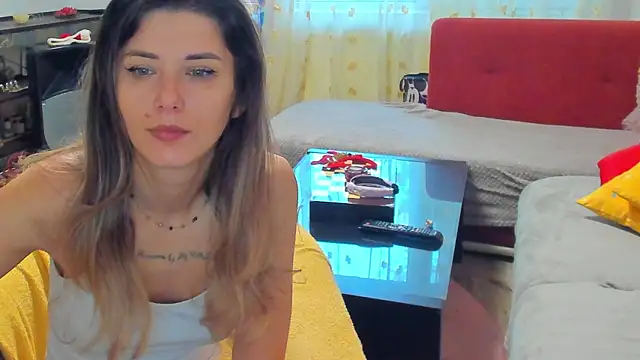 Snapshot of marie_marie03 chatting on 01.08.26 marie marie03 online show from 01.08.26