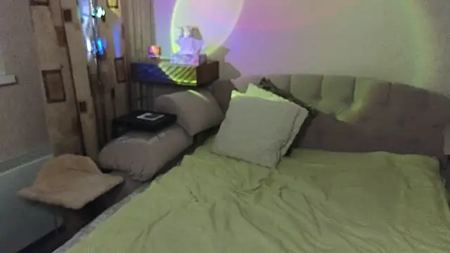 Vivian Davis online show from 02.02.26