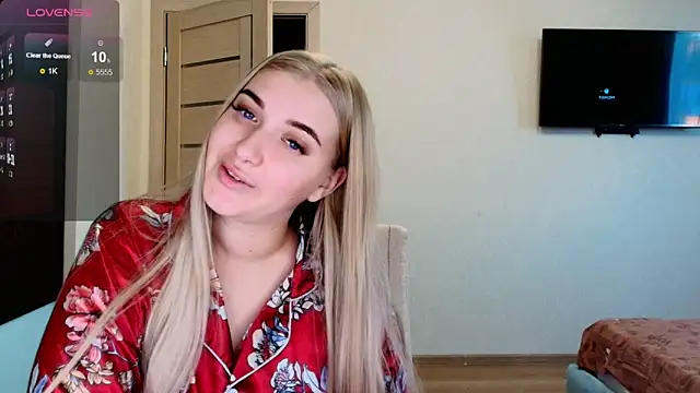 Adr1ana  online show from 10.17.25