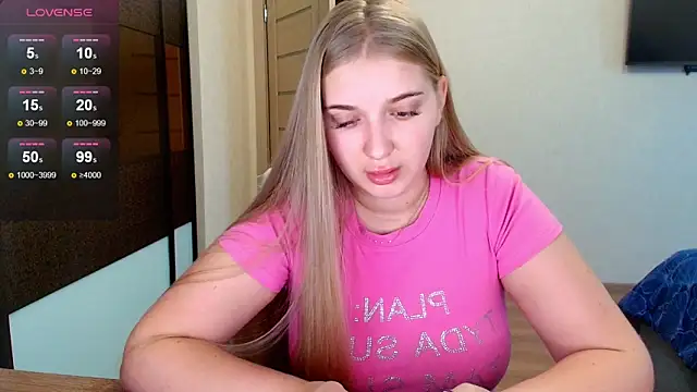 Adr1ana  online show from 11.07.25