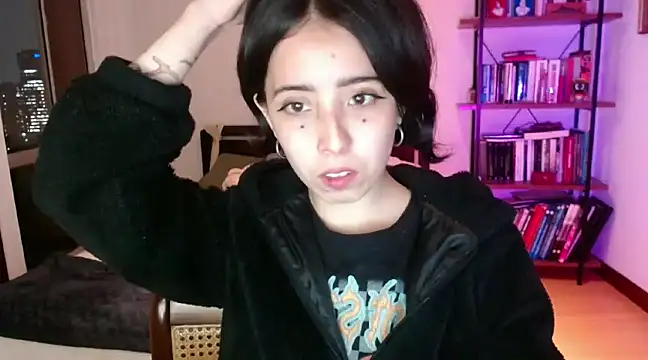 babyluna 8 8 online show from 02.26.25