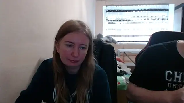 PeterAndJen online show from 11.04.25