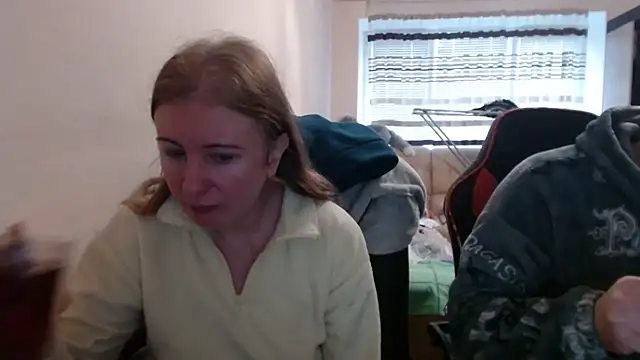 PeterAndJen online show from 11.08.25