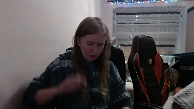 PeterAndJen online show from 12.22.25