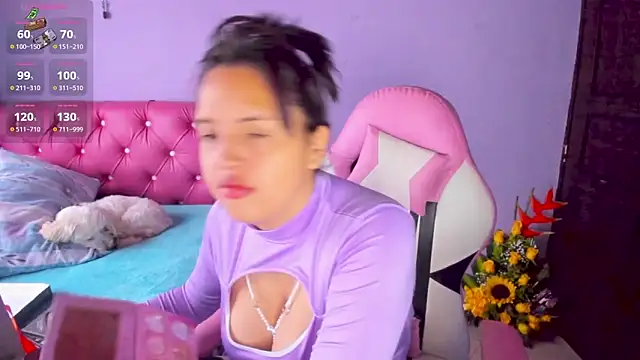 crissn0707 online show from 03.13.25