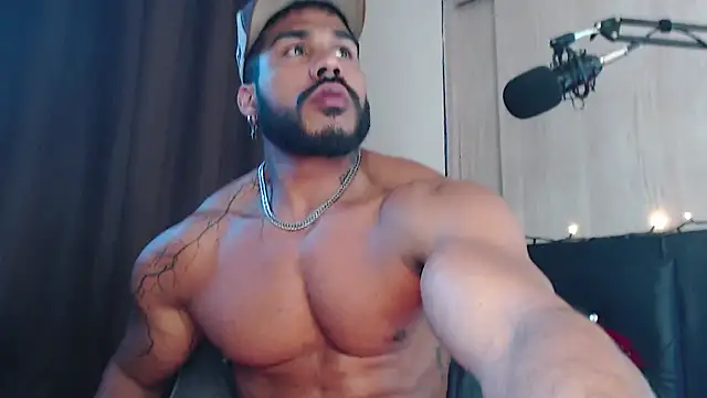 Artemis Kazttman online show from 01.02.25