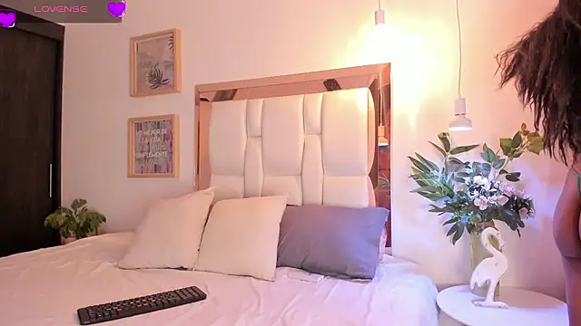 Snooky Clinton online show from 03.08.25