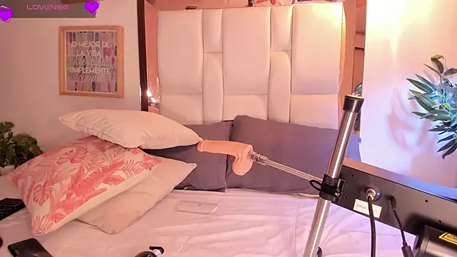 Snooky Clinton online show from 03.15.25