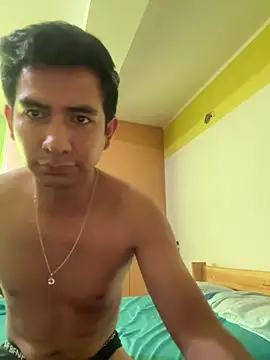 Snapshot of alejandro_696969 chatting on 04.03.26 alejandro 696969 online show from 04.03.26