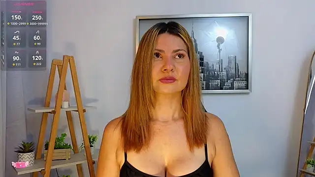 Snapshot of bella__adams chatting on 10.08.25 bella adams online show from 10.08.25