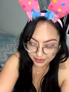 MileyGia online show from 10.29.25