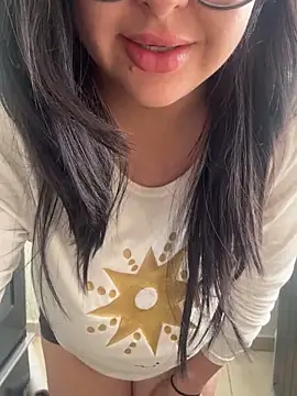 MileyGia online show from 01.18.26