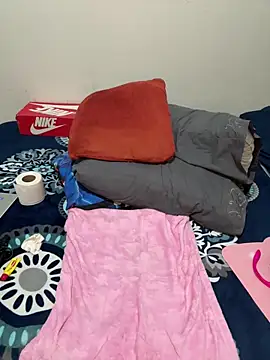 MileyGia online show from 02.03.26