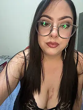 MileyGia online show from 04.11.26