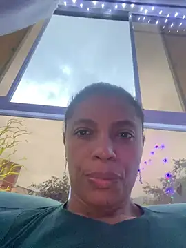 Snapshot of angelica_af chatting on 12.17.24 angelica af online show from 12.17.24