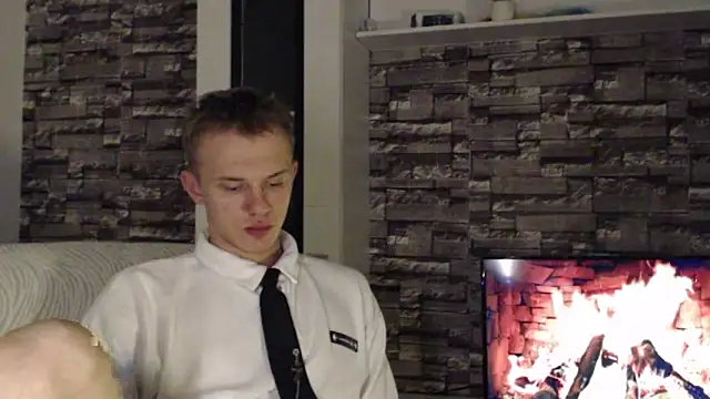 Snapshot of andrew_bjorn chatting on 11.04.25 andrew bjorn online show from 11.04.25