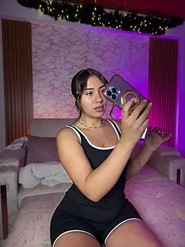 Snapshot of Ambar_pe_ chatting on 05.24.26 Ambar pe online show from 05.24.26