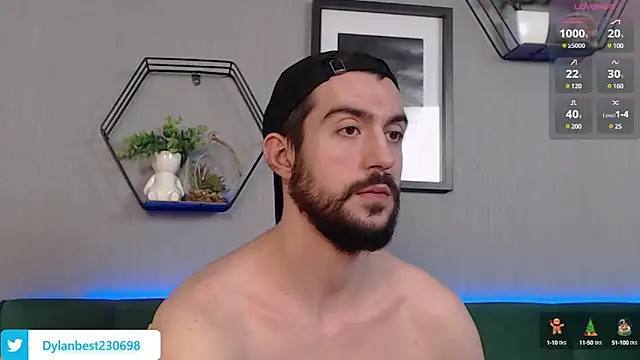 Snapshot of Dylan_Best chatting on 12.16.24 Dylan Best online show from 12.16.24