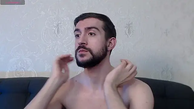 Snapshot of Dylan_Best chatting on 03.05.25 Dylan Best online show from 03.05.25