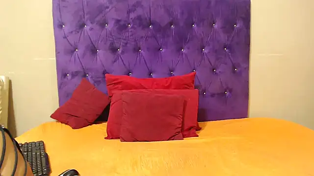 Snapshot of EBONYBUSTYY chatting on 07.23.26 EBONYBUSTYY online show from 07.23.26