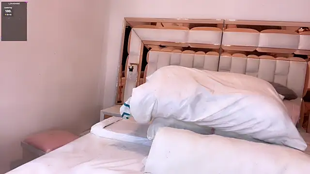 im yours 01 online show from 03.17.25