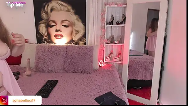 sofiiBell online show from 11.16.25