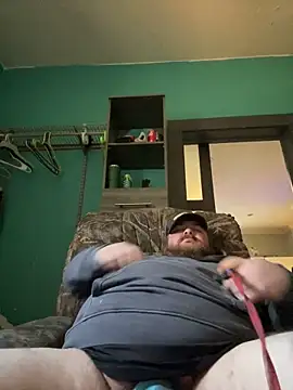 Snapshot of fatdickdaddy448 chatting on 11.12.25 fatdickdaddy448 online show from 11.12.25