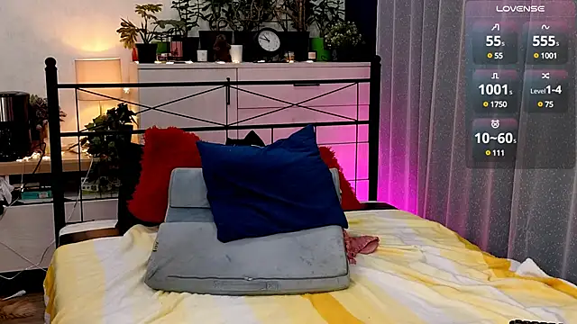 olisunny5 online show from 12.28.24