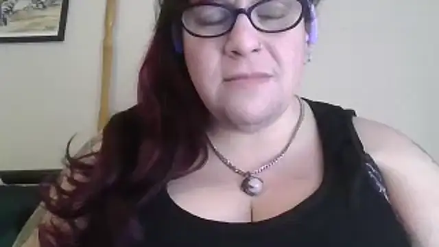 Snapshot of GothyBaby chatting on 02.21.25 GothyBaby online show from 02.21.25