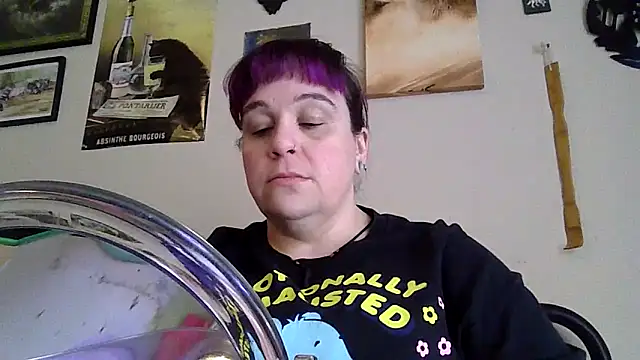 GothyBaby online show from 12.17.25