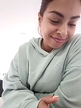 Ivanna2 online show from 10.15.25