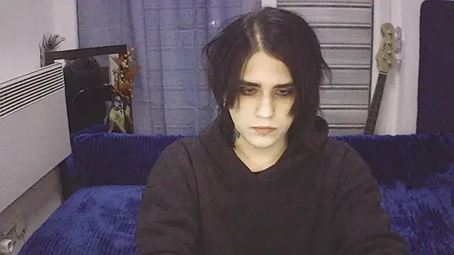 Snapshot of sademobeer chatting on 05.05.26 sademobeer online show from 05.05.26