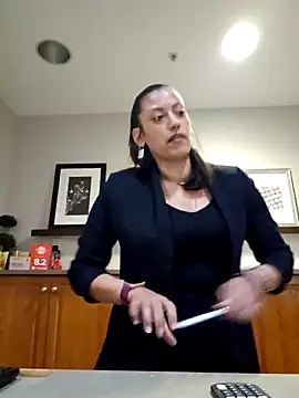 Nikkierosee online show from 02.13.25