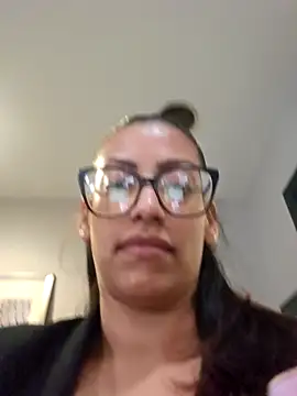 Nikkierosee online show from 03.15.25