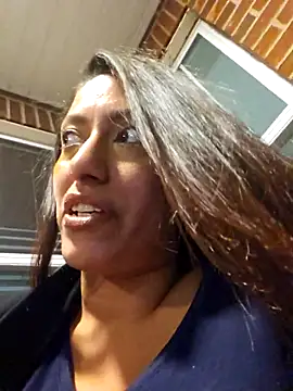 Nikkierosee online show from 03.20.25