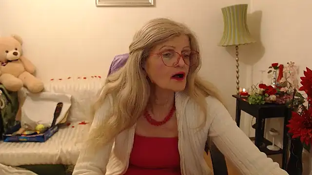 Snapshot of BlairFort chatting on 02.14.25 BlairFort online show from 02.14.25