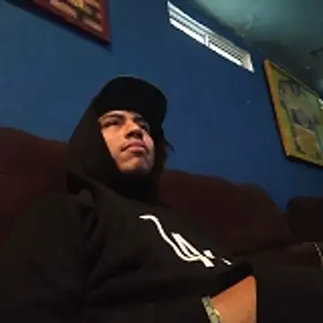 AlexAlejandro13 online show from 02.04.26