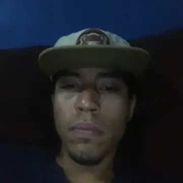 Snapshot of AlexAlejandro13 chatting on 05.29.26 AlexAlejandro13 online show from 05.29.26