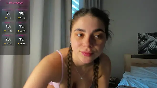 Snapshot of Bella_Foryou chatting on 03.11.26 Bella Foryou online show from 03.11.26