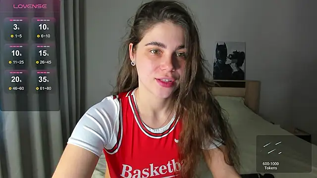 Snapshot of Bella_Foryou chatting on 03.28.26 Bella Foryou online show from 03.28.26