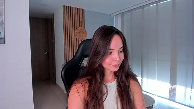 Snapshot of AnnieHallX chatting on 08.02.26 AnnieHallX online show from 08.02.26