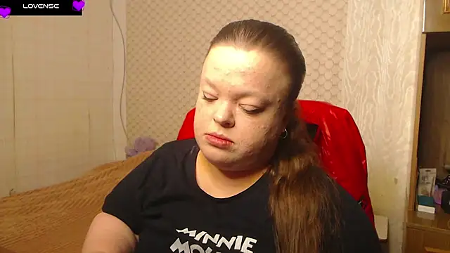 Janiffer MiMi online show from 11.15.25