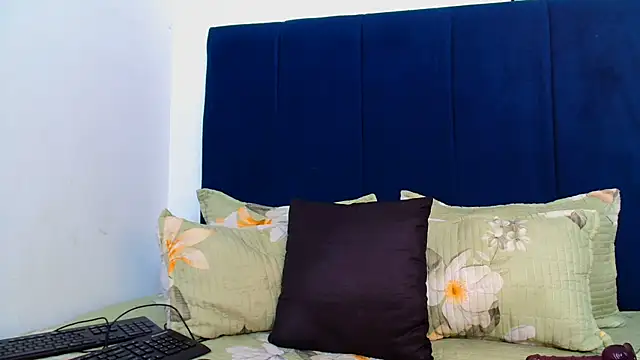 Snapshot of AvaOcean chatting on 02.07.25 AvaOcean online show from 02.07.25