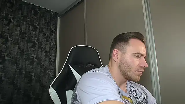 Thori92 online show from 01.17.25