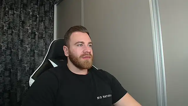 Thori92 online show from 12.02.25