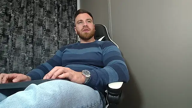 Snapshot of Thori92 chatting on 02.17.26 Thori92 online show from 02.17.26