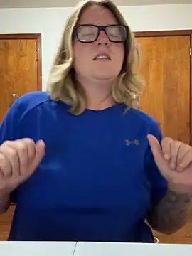 Lizzyloo online show from 09.26.25