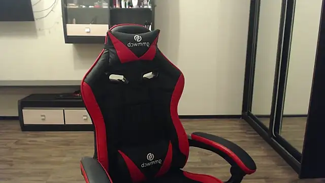 Laralianna online show from 03.01.25