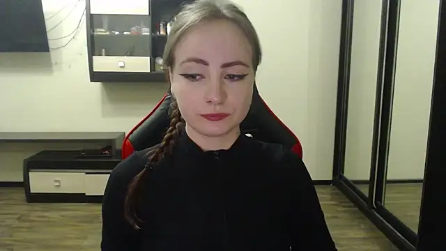 Laralianna online show from 03.02.25